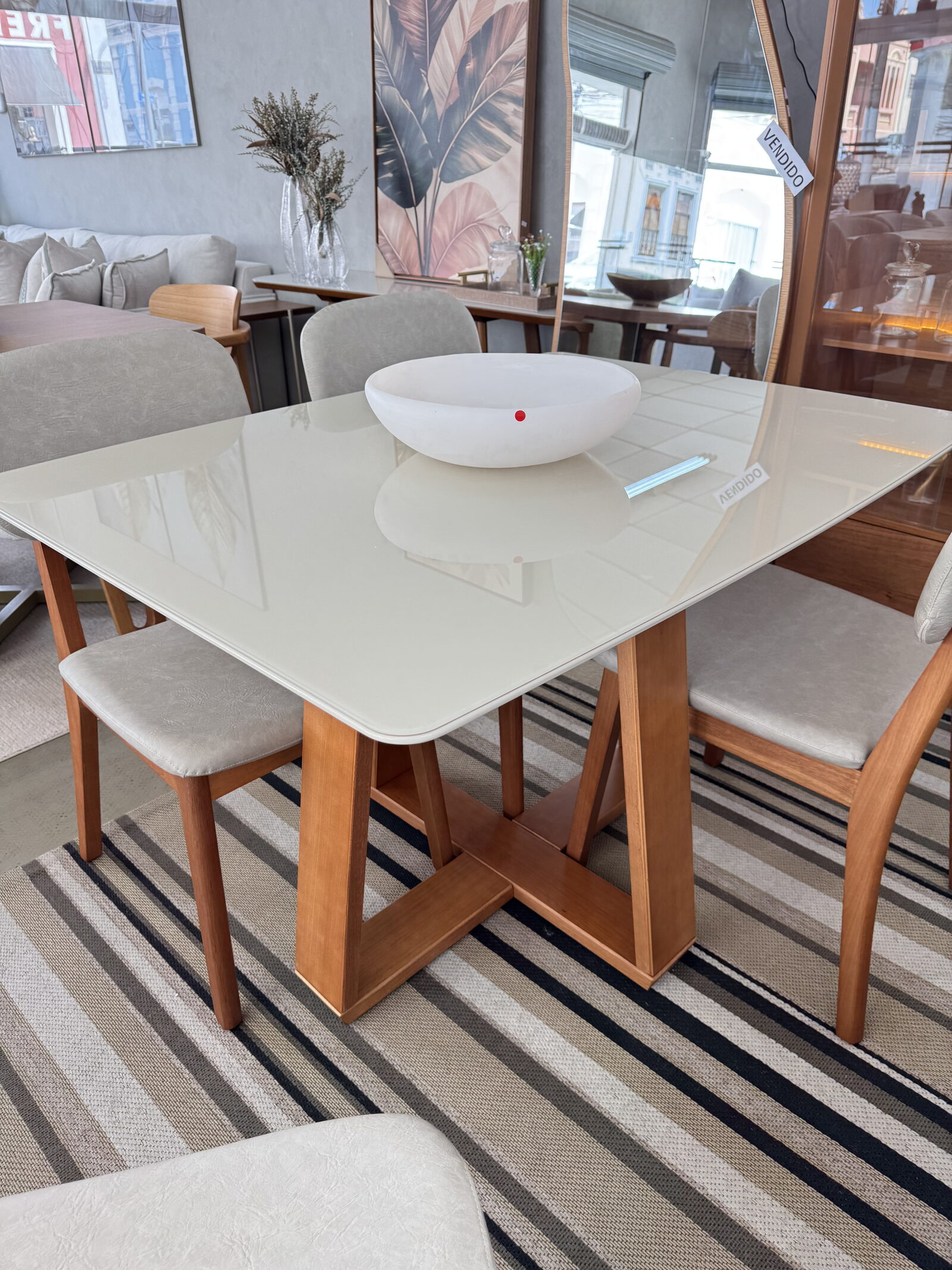 Mesa de jantar 1,20x0,90